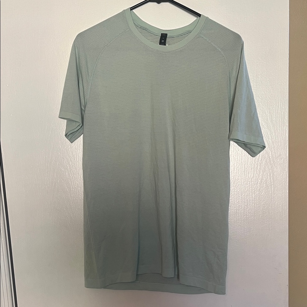 lululemon athletica Mint Green Short Sleeve Tee